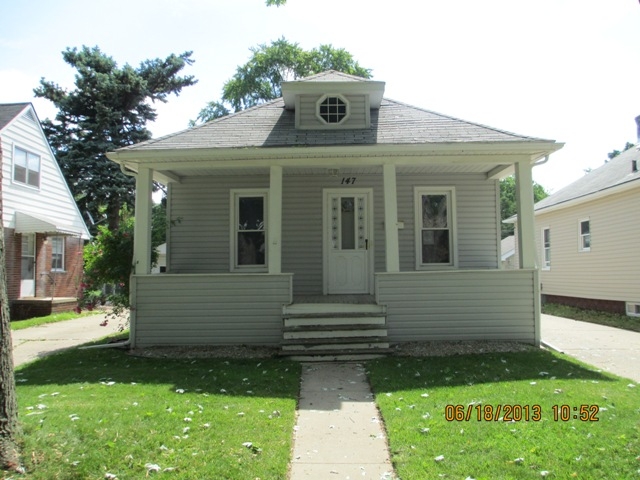 147 Moross, Mount Clemens, MI 48043