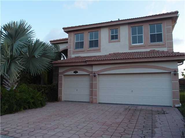 10585 GALLERIA ST, West Palm Beach, FL 33414