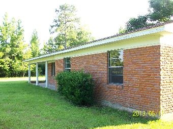 15281 Old Avera Rd, State Line, MS 39362