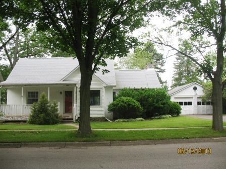 722 Taylor St, Chelsea, MI 48118