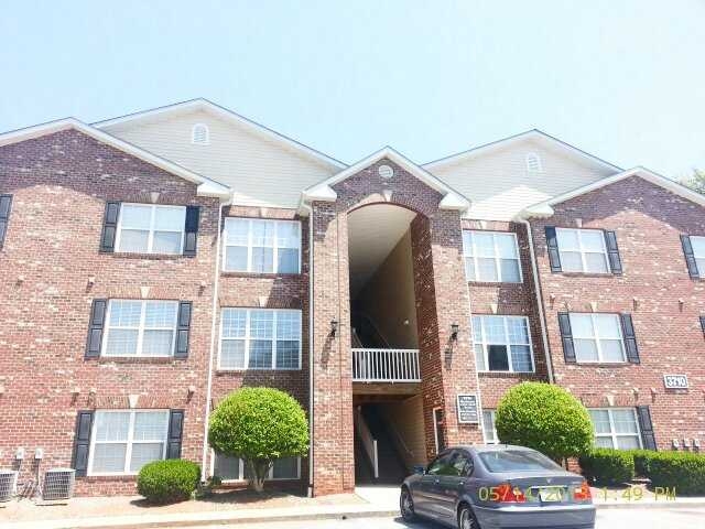 3710 Cotswold Ave Unit V, Greensboro, NC 27410