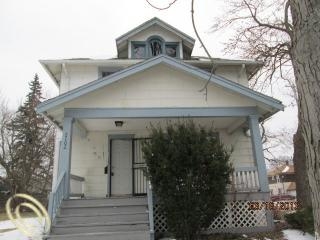 2102 Francis Ave, Flint, MI 48505