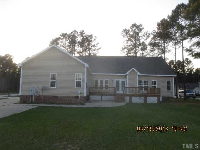 27 Round Pond Cir, Angier, NC 27501