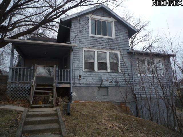 303 Litchfield Rd, Akron, OH 44305