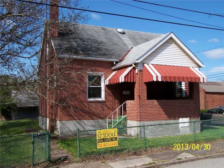 111 Seward St, Duquesne, PA 15110