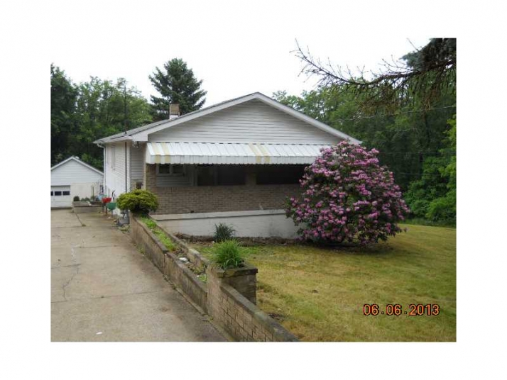 112 Beaver St, Aliquippa, PA 15001