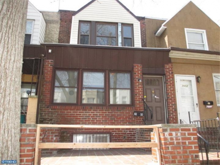 2604 S Dewey St, Philadelphia, PA 19142