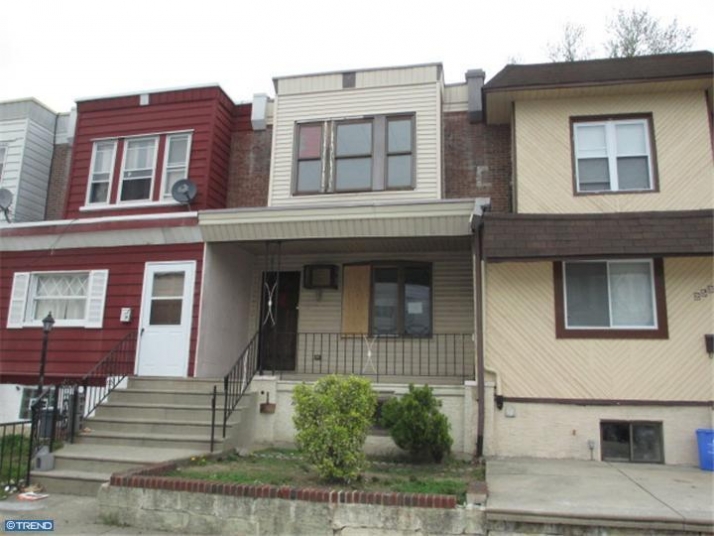 2537 S Shields St, Philadelphia, PA 19142