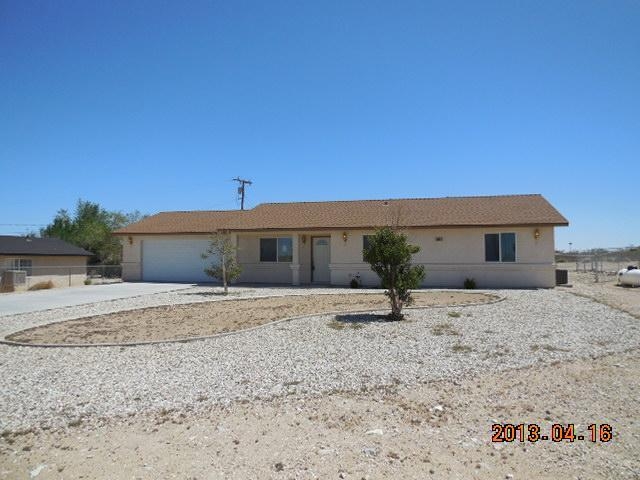 9965 Ladera Ave, Lucerne Valley, CA 92356