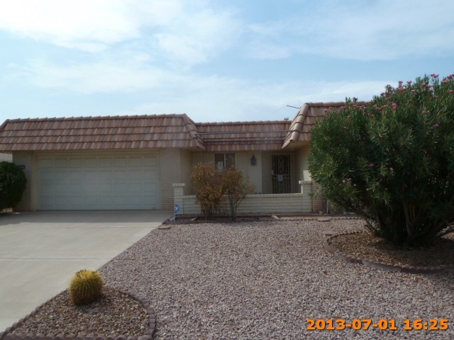 9318 Glen Oaks Cir, Sun City, AZ 85351