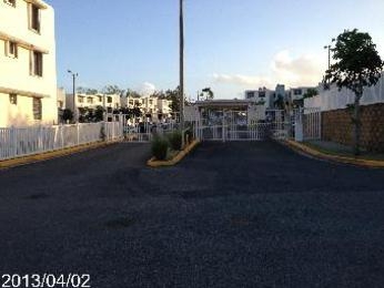 Apt J-201 Balcones De Carolina, Carolina, PR 00987