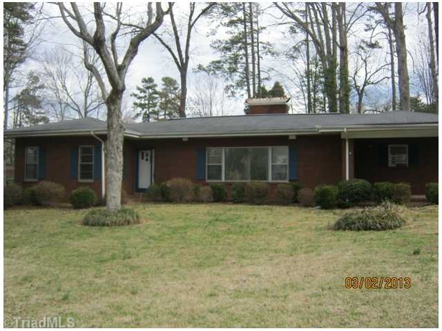 107 Ridgewood Dr, Lexington, NC 27292