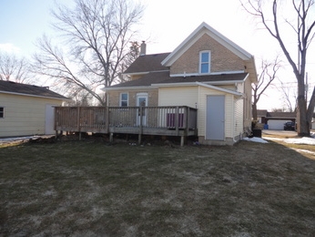 1207 N Water Street, Watertown, WI 53098