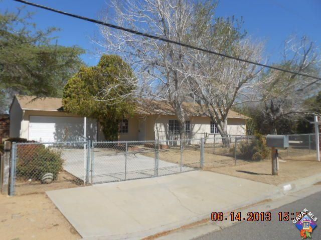 38060 12th St E, Palmdale, CA 93550