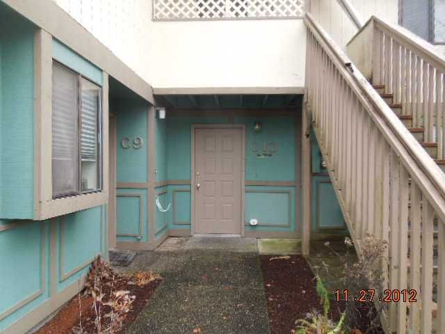 220 Israel Rd Sw Apt C10, Olympia, WA 98501