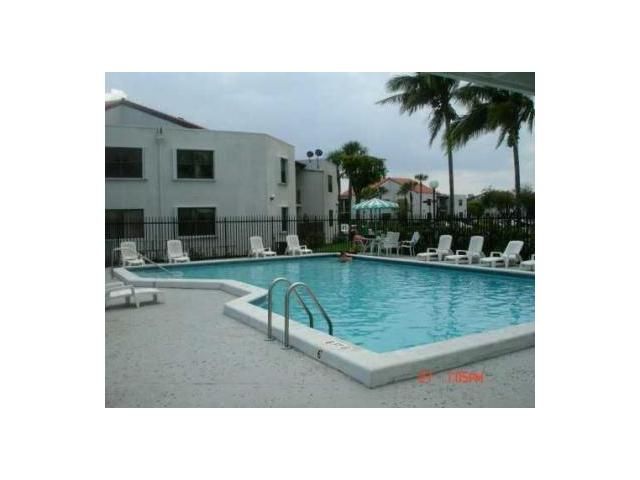 9417 FONTAINEBLEAU BL # 114, Miami, FL 33172