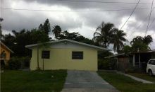 2612 NE 206 ST Miami, FL 33180