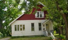 62 Caledonia St NE Grand Rapids, MI 49505