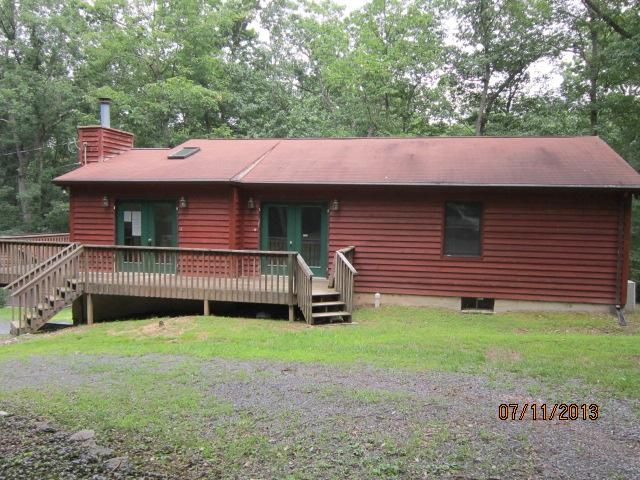 106 Otter Creek Dr, Gerrardstown, WV 25420