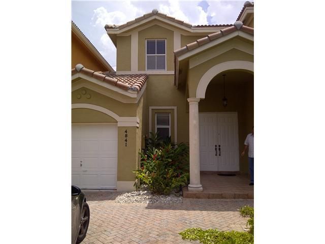 4841 NW 107 CT # ., Miami, FL 33178