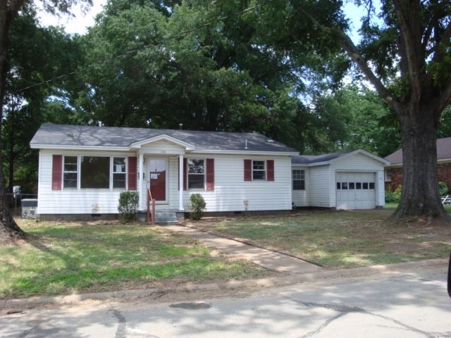 1104 E River Ave, Searcy, AR 72143