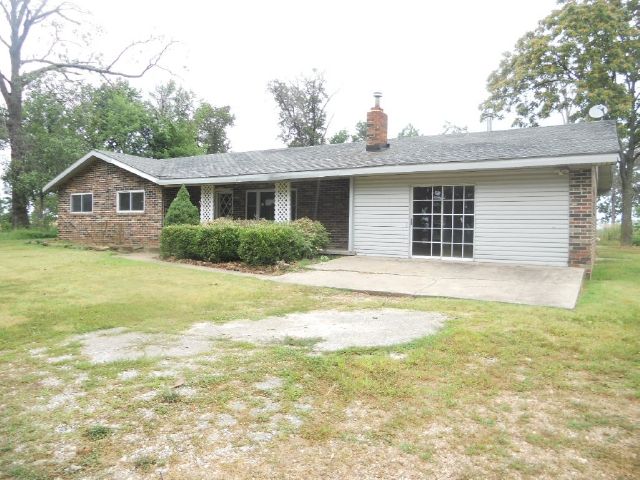 5784 Opal Rd, Bentonville, AR 72712