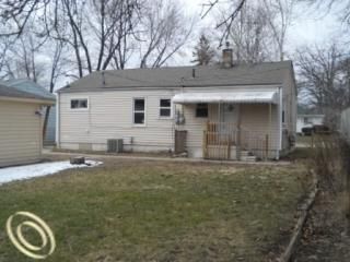 26394 Lorenz St, Madison Heights, MI 48071