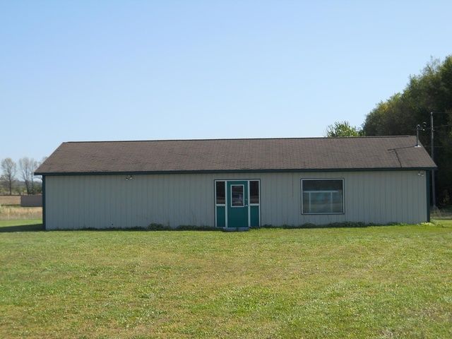 47447 M-51 Hwy, Decatur, MI 49045