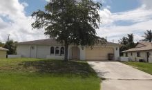 2715 SE 8th Ave Cape Coral, FL 33904