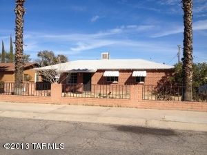 2621 E Warwick Vis, Tucson, AZ 85713