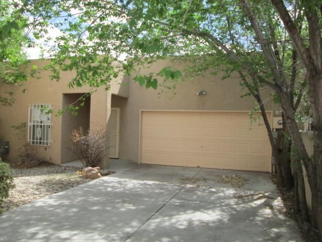 407 Phoenix Ave Nw, Albuquerque, NM 87107