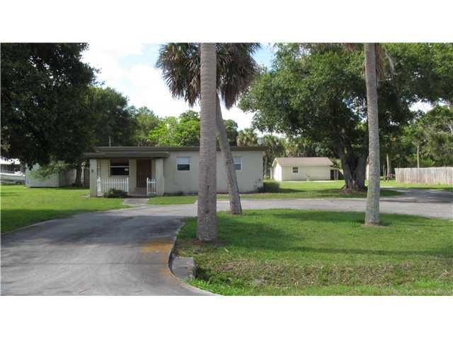 3205 Cortez Blvd, Fort Pierce, FL 34981