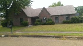 4499 Falkland Dr, Memphis, TN 38125