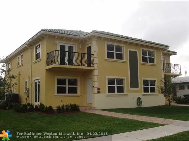 722 4 CT # 718, Hallandale, FL 33009