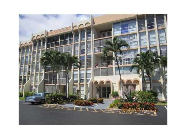 701 THREE ISLANDS BLV # 106, Hallandale, FL 33009