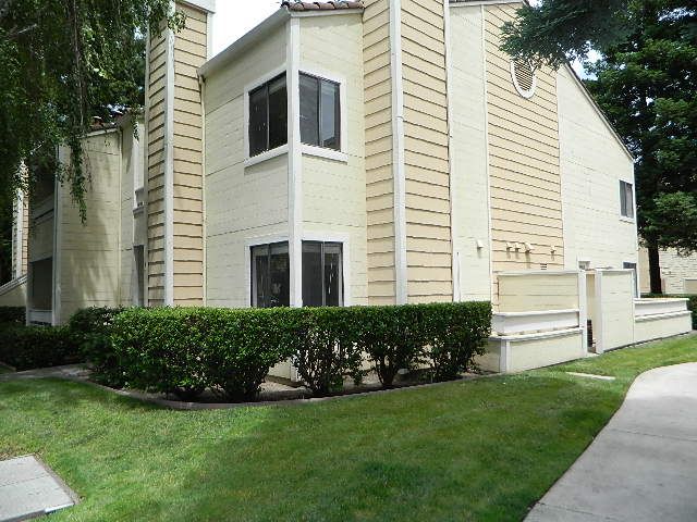 1699 Pyrenees Avenue Unit 92, Stockton, CA 95210