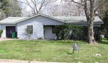 722 Dyer St Rockdale, TX 76567