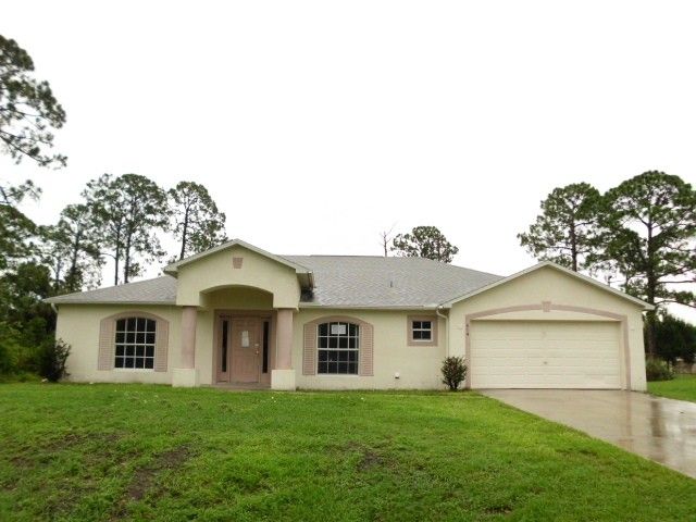 614 Mckinley Avenue, Lehigh Acres, FL 33972