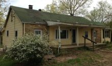 2007 Memory Garden Rd Jamestown, TN 38556