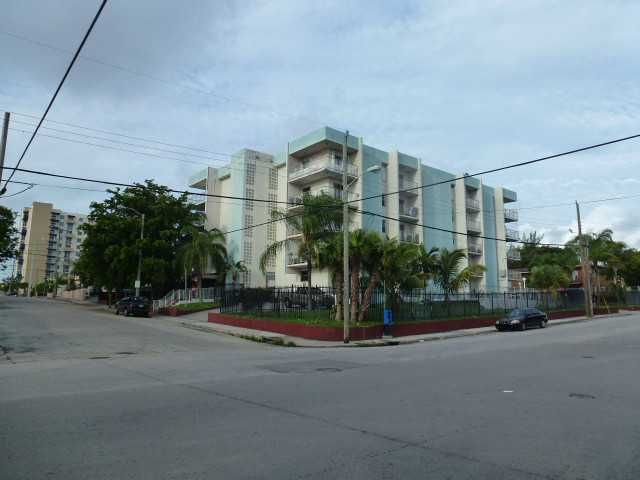 140 Nw 14th Ave Apt 6, Miami, FL 33125