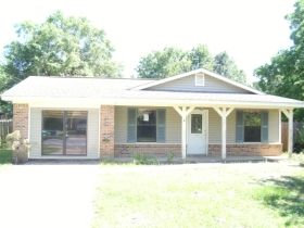 8407 Neptune Avenue, Ocean Springs, MS 39564