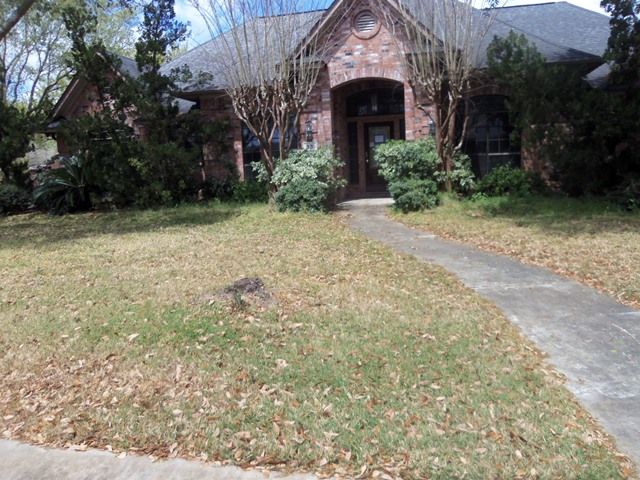 33 Colony Sq, Angleton, TX 77515