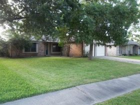 418 Windhollow Cir, League City, TX 77573