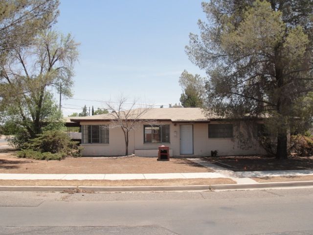 1829 East 6th Street, Douglas, AZ 85607