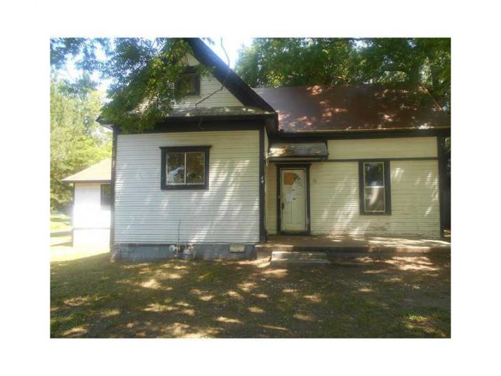 48 Davis St, Alma, AR 72921