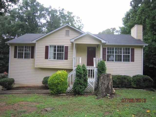 411 Bakers Bridge Circle, Douglasville, GA 30134