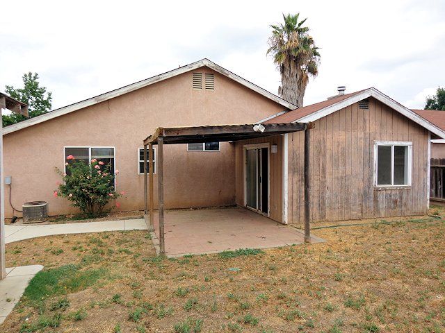 3630 Castlepark Drive, Riverbank, CA 95367