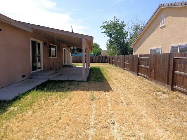 3031 Pocket Avenue, Riverbank, CA 95367