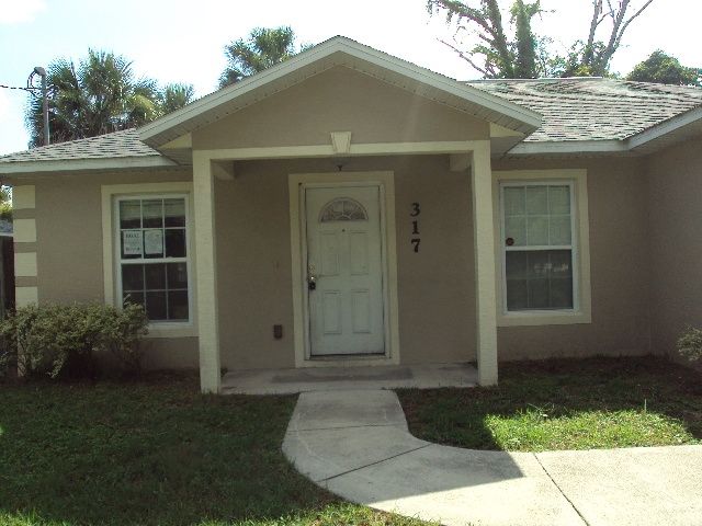 317 N Caroline St, Daytona Beach, FL 32114