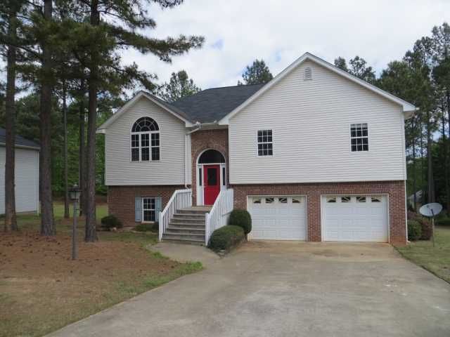 166 Eagles Nest Cir, Carrollton, GA 30116